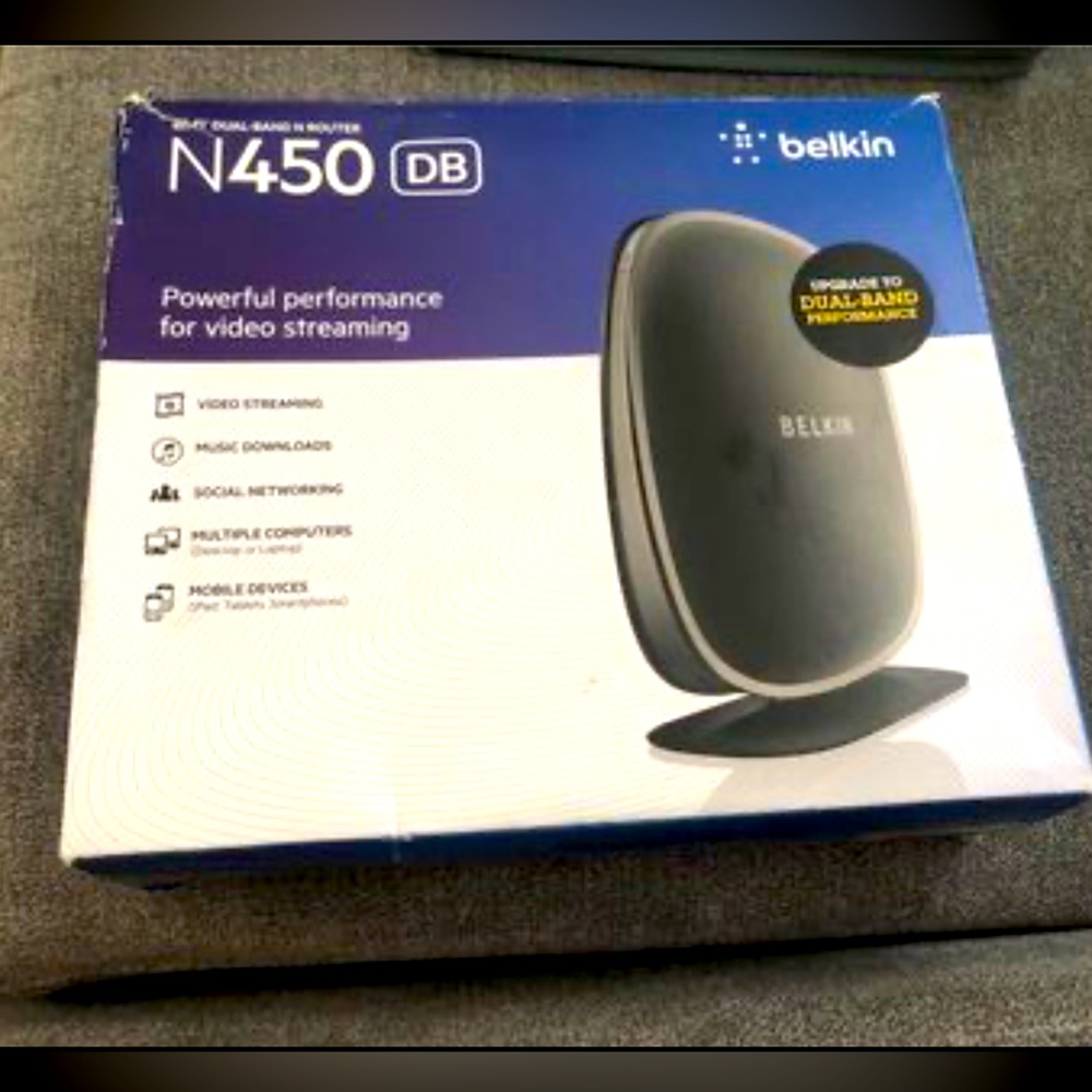 Belkin N450 DB 4-Port 10/100 Wi-Fi Dual-Band N Router (F9K1105)